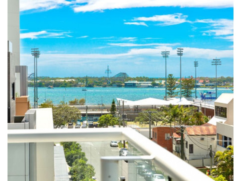 404/133 SCARBOROUGH STREET, Southport QLD 4215