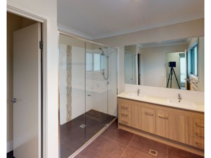 80 North Quay Circuit, Hope Island QLD 4212