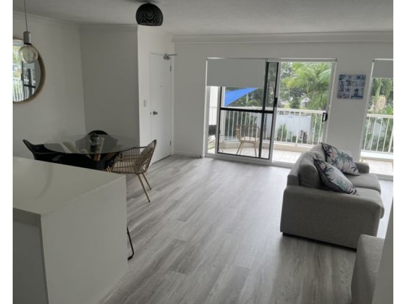 302 7 West Burleigh Road, Burleigh Heads QLD 4220