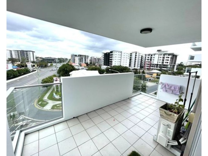 303/392 Hamilton Road, Chermside QLD 4032