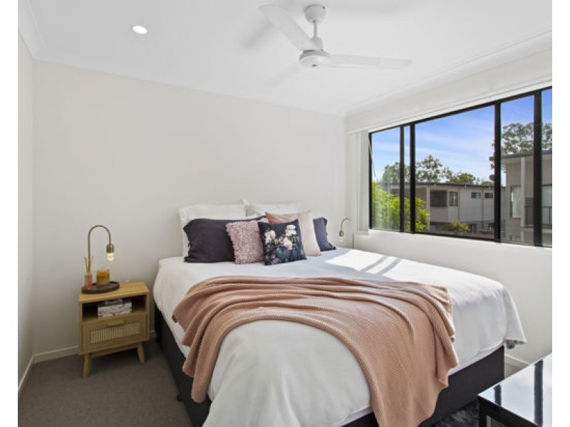 32/7 Franco Place, Bridgeman Downs QLD 4035