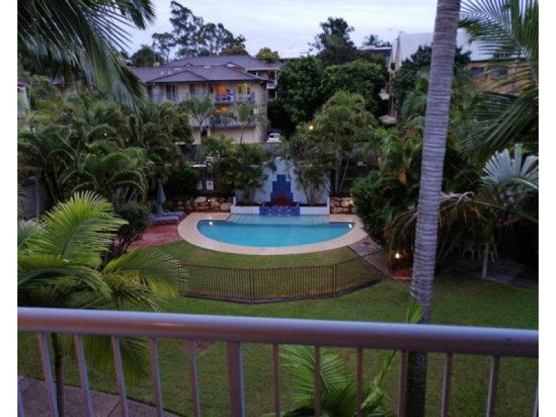 2 Waverley Road, Taringa QLD 4068