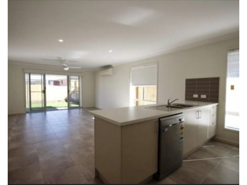 94 Huntingdale Street, Leichhardt QLD 4305