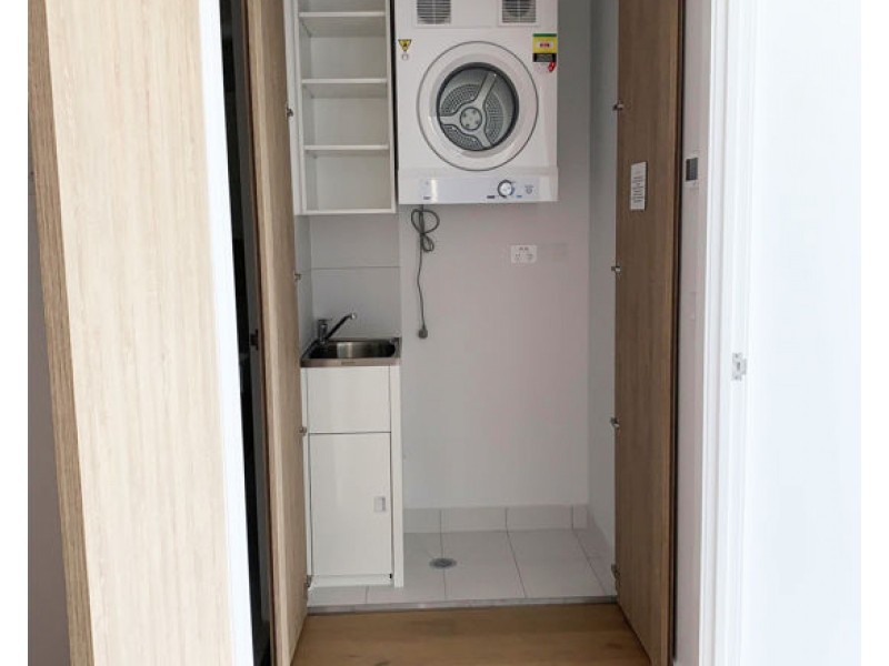 5 The Darling Avenue, Broadbeach QLD 4218