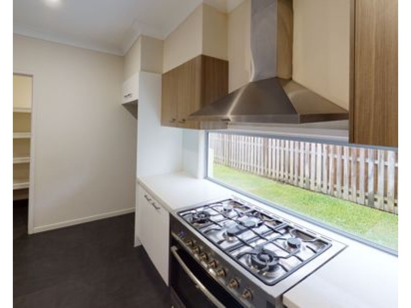 80 North Quay Circuit, Hope Island QLD 4212