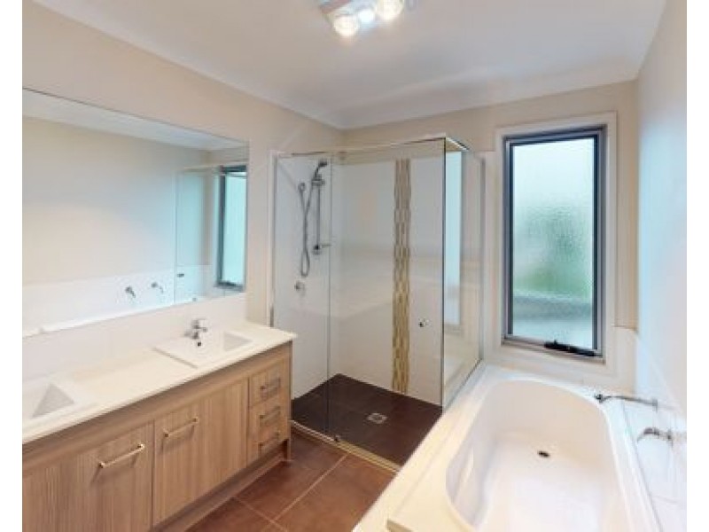 80 North Quay Circuit, Hope Island QLD 4212