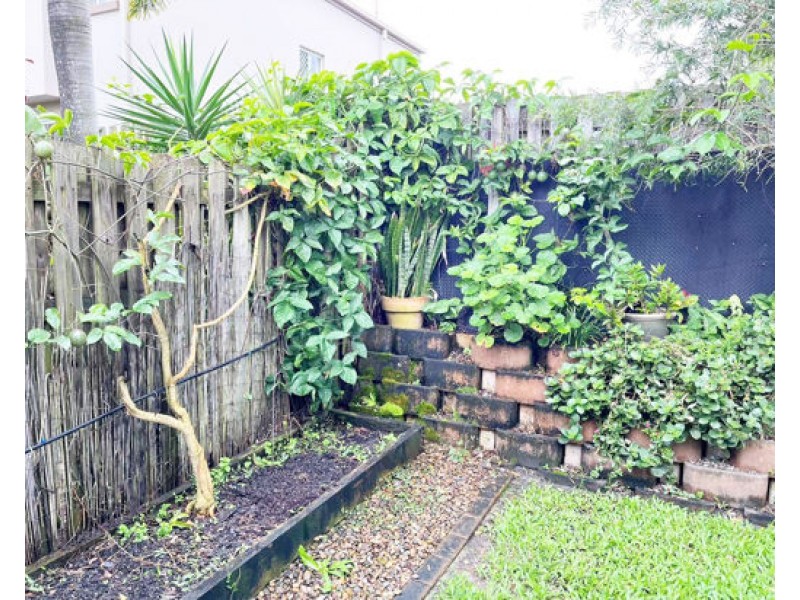 44 Marble Arch Place, Arundel QLD 4214