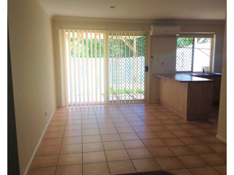 62 COORA ST, Wishart QLD 4122