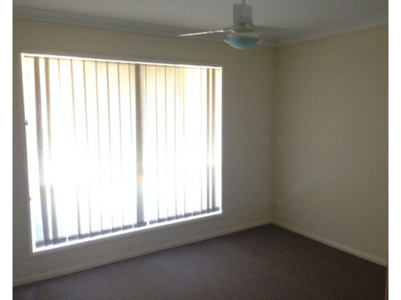 62 COORA ST, Wishart QLD 4122