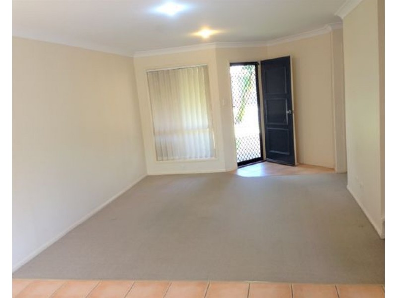 62 COORA ST, Wishart QLD 4122