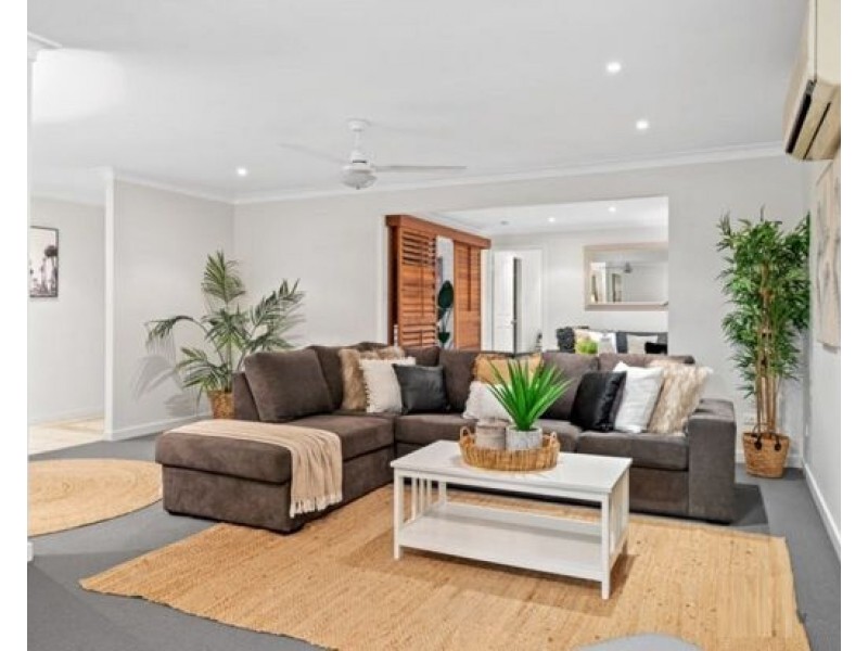 967 creek road, Carindale QLD 4152