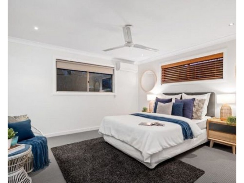 967 creek road, Carindale QLD 4152