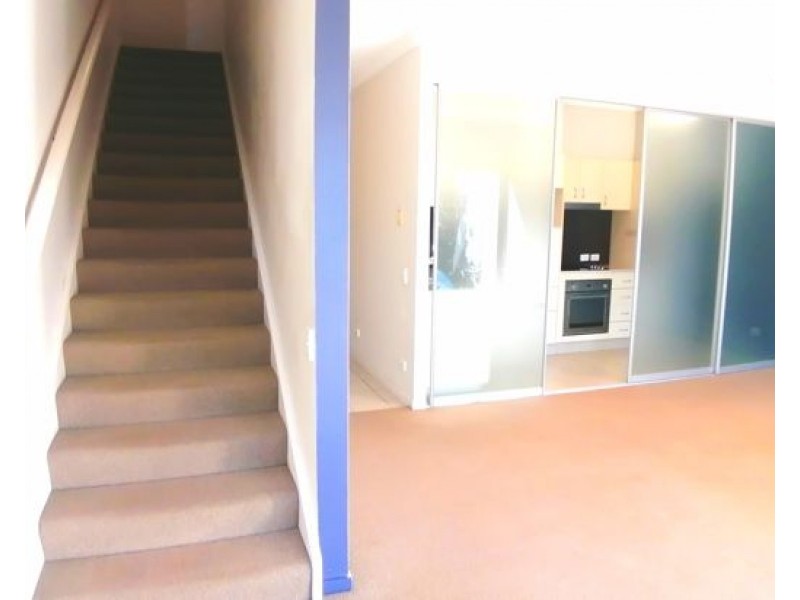 45 Bundall Rd, Surfers Paradise QLD 4217