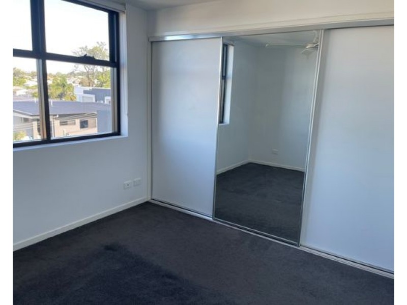 U307 57 Ludwick Street, Cannon Hill QLD 4170