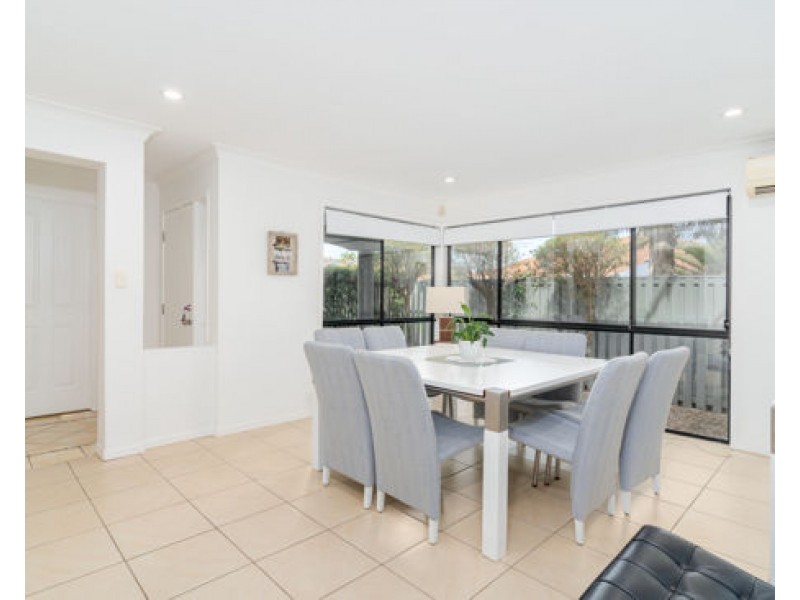 19 Melastoma Way, Arundel QLD 4214