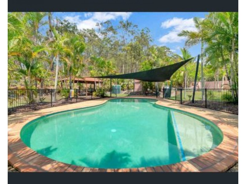 30/3 Arundel drive, Arundel QLD 4214