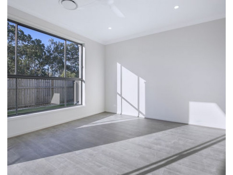 66 Lexey Cres, Wakerley QLD 4154