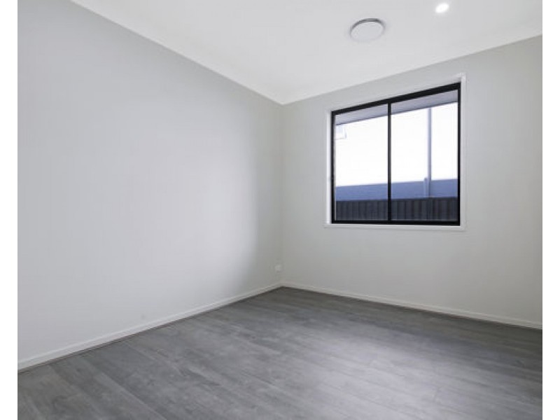 66 Lexey Cres, Wakerley QLD 4154