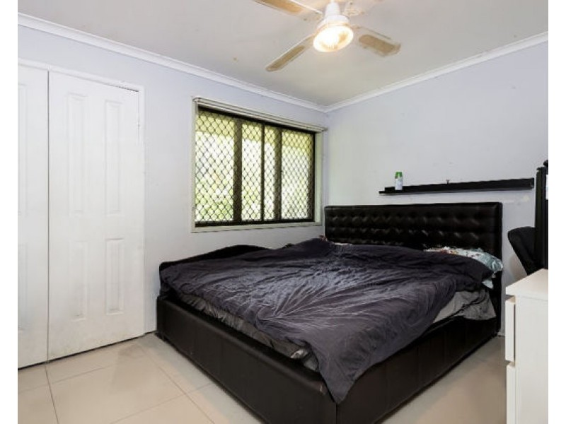 72 Paradise Road, Forestdale QLD 4118