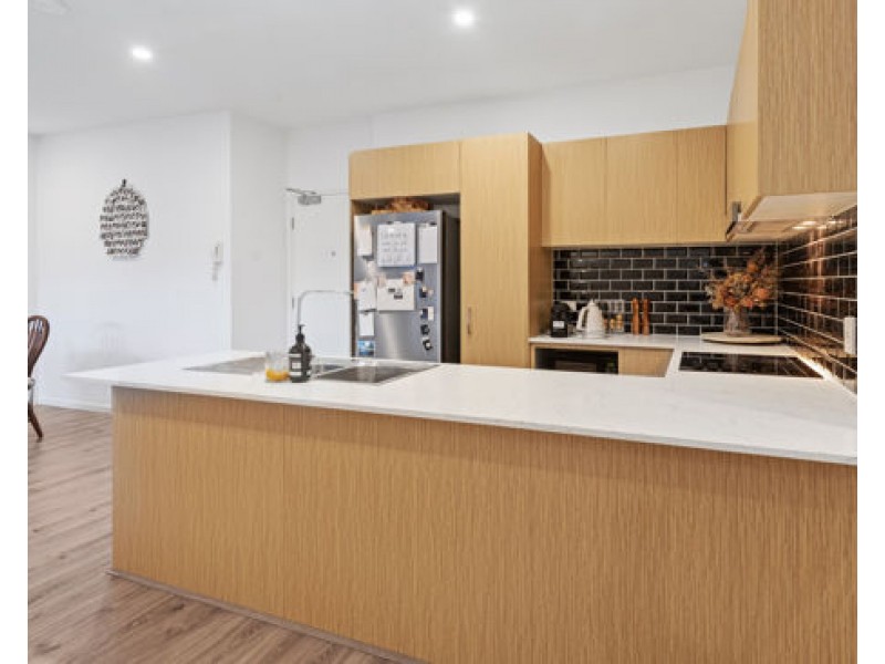 U208/57 Ludwick Street, Cannon Hill QLD 4170