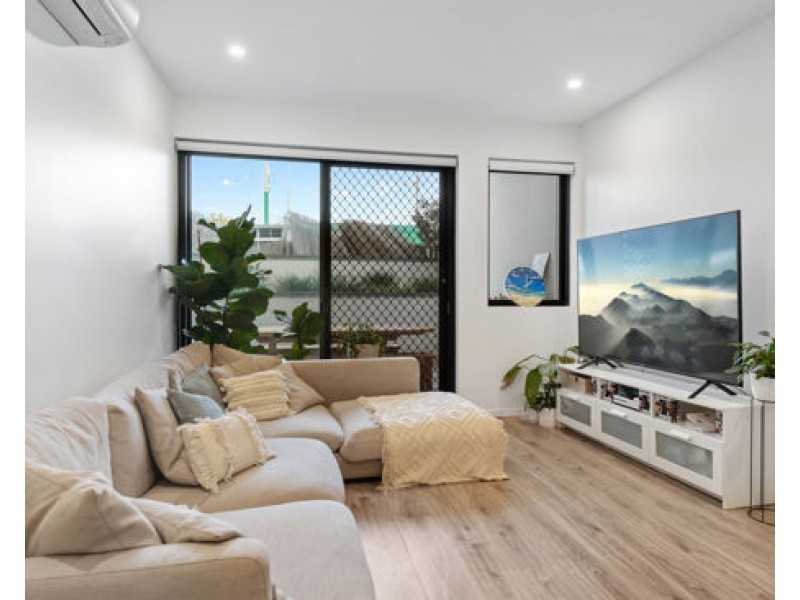U208/57 Ludwick Street, Cannon Hill QLD 4170