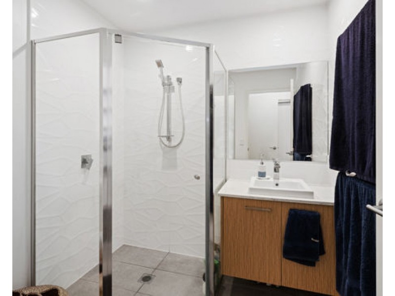 U208/57 Ludwick Street, Cannon Hill QLD 4170