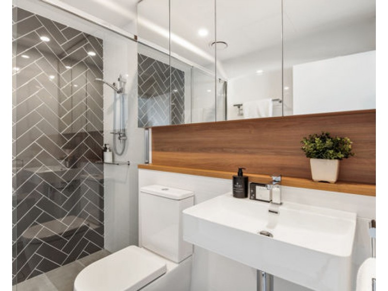 207/10 Curwen Terrace, Chermside QLD 4032