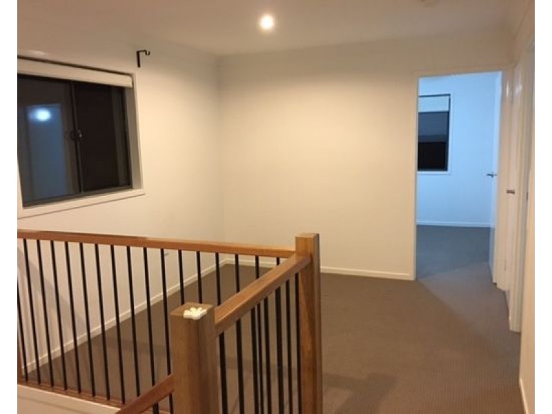 40/30 Girraween Cres, Parkinson QLD 4115