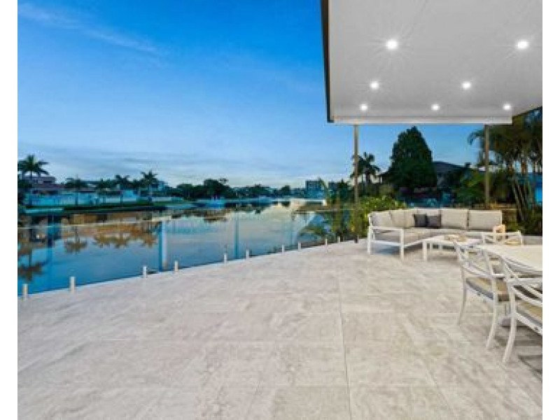 1 Rudd street, Broadbeach Waters QLD 4218