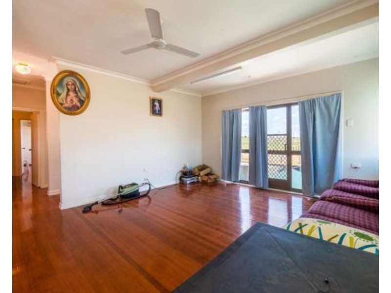 4 Waters road, Kentville QLD 4341