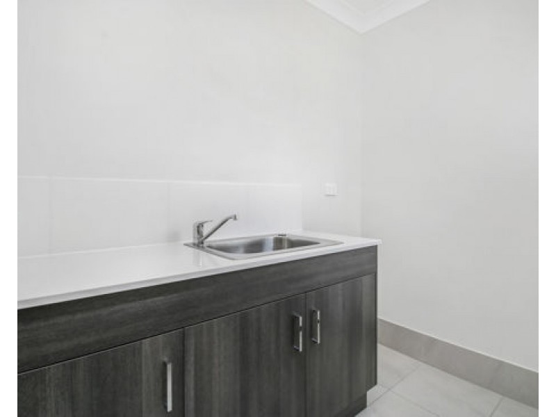 58 Flametree CCT, Arundel QLD 4214