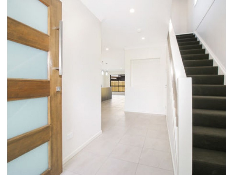 58 Flametree CCT, Arundel QLD 4214