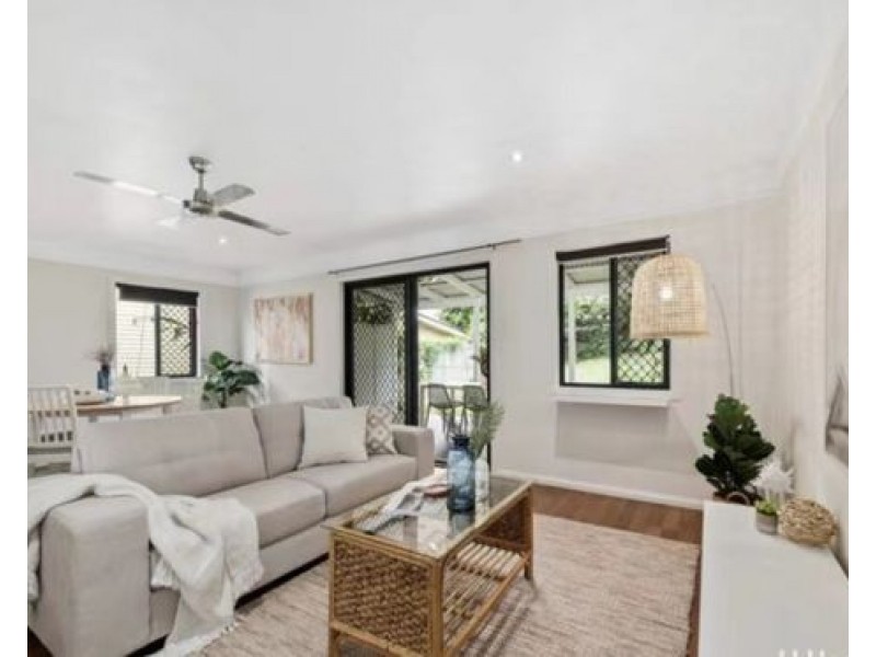 17 Miriam Street, Holland Park West QLD 4121