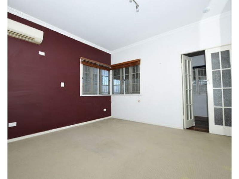 16 Glen Street, Moorooka QLD 4105