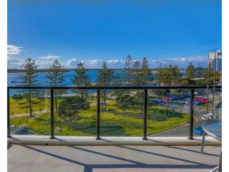 601/372 Marine Parade, Labrador QLD 4215