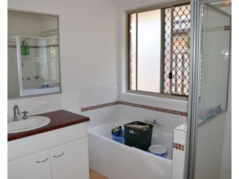 13 Groves Crescent, Boondall QLD 4034