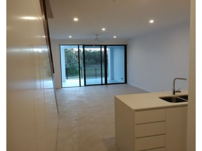 2 Bella Ave, Robina QLD 4226