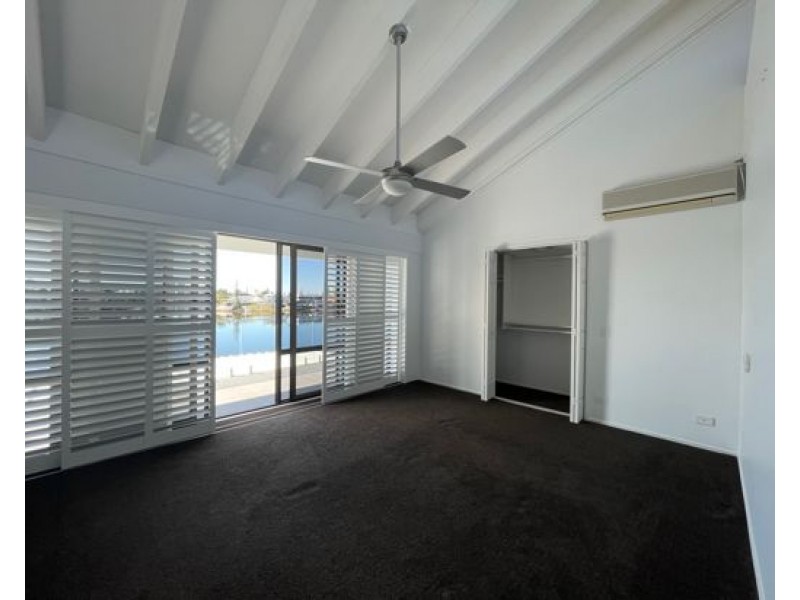 57 Blair Athol Crescent, Bundall QLD 4217