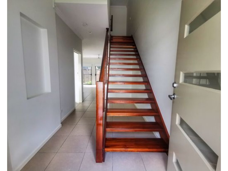 7 16 Careel Close Helensvale, Helensvale QLD 4212