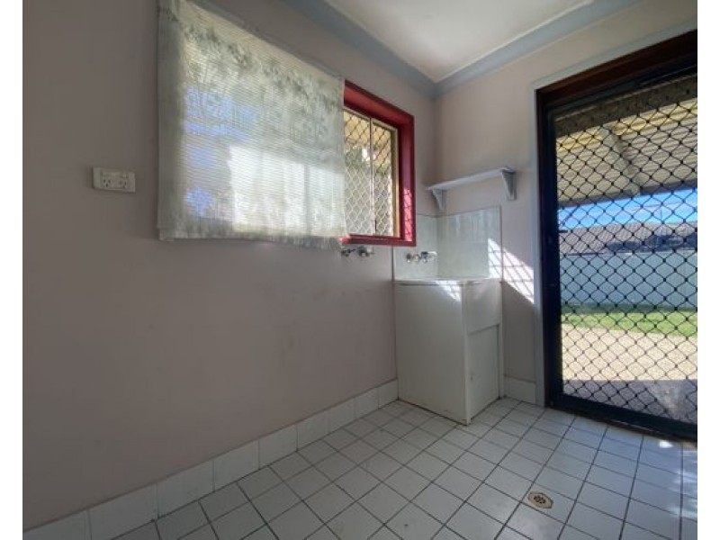 22 Haldham Crescent, Regents Park QLD 4118