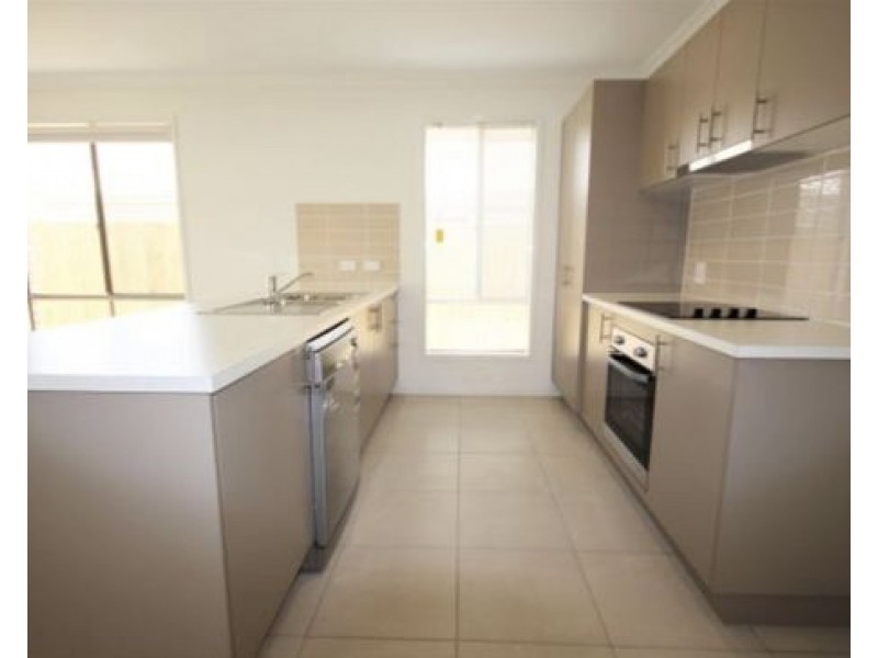 30 Eagleton Crescent, Leichhardt QLD 4305