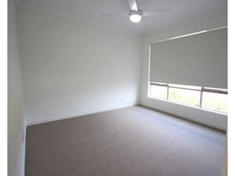 30 Eagleton Crescent, Leichhardt QLD 4305