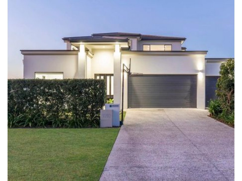 1010 Edgecliff Drive, Hope Island QLD 4212