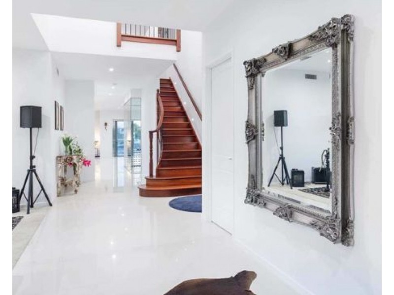 1010 Edgecliff Drive, Hope Island QLD 4212