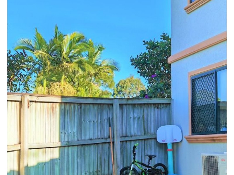 37/12 Greendale Way, Carindale QLD 4152