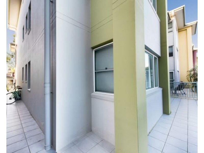 806/33 Clark St, Biggera Waters QLD 4216