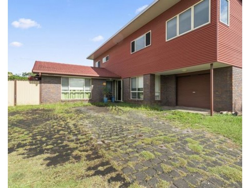 54 CHISHOLM ROAD, Carrara QLD 4211