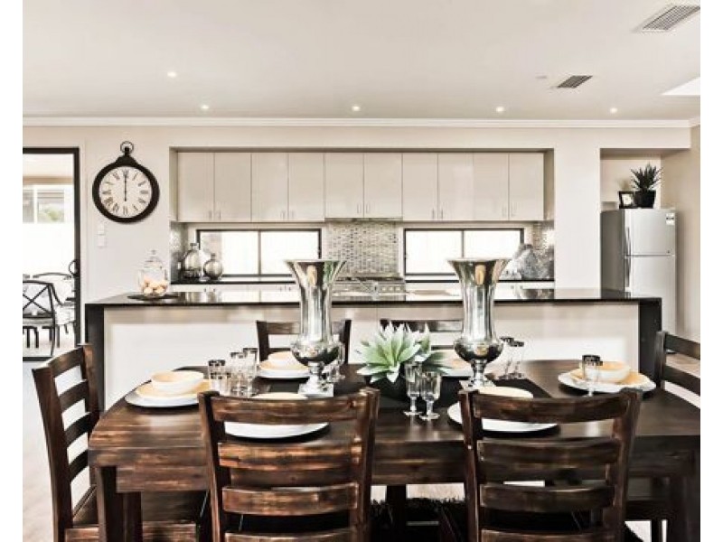 30 Bellerive street, Pallara QLD 4110