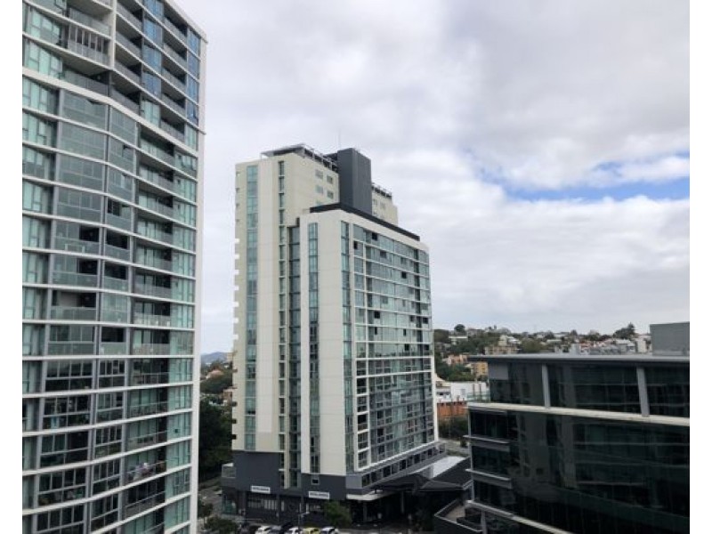 20802/8 Hercules street, Hamilton QLD 4007