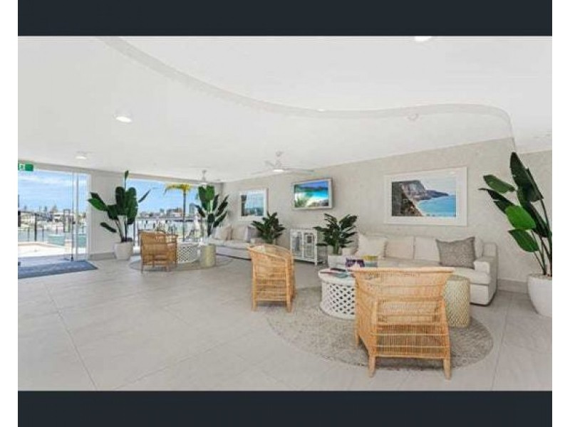 9/2940 Gold Coast Highway, Surfers Paradise QLD 4217